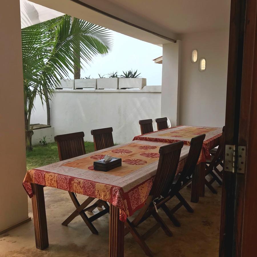 מלון אסיני La Maison Blanche מראה חיצוני תמונה